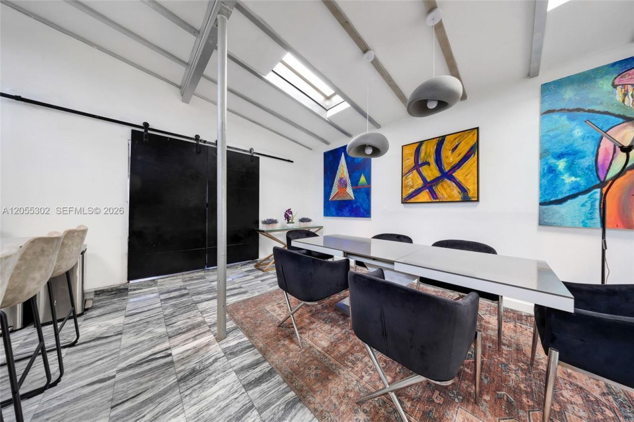 910 NE 81st St , Miami, FL 33138 Photo