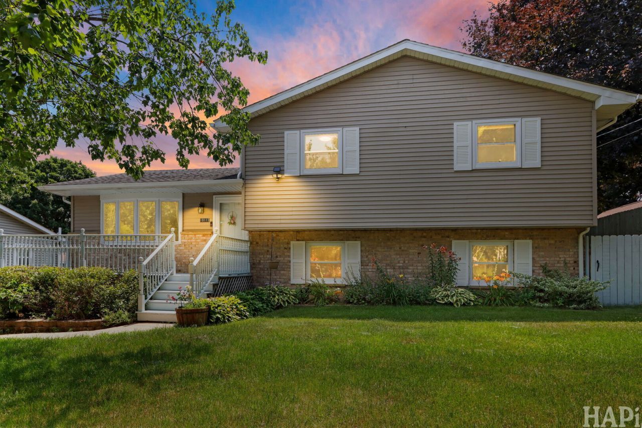 10113 W Crissy Avenue , Beach Park, IL 60099