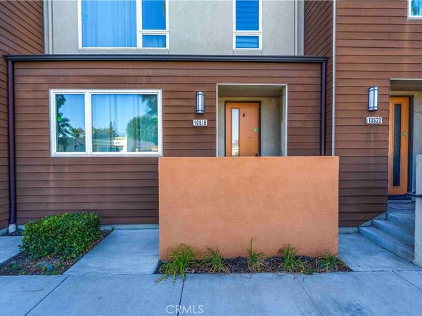 10618 Paramount , Downey, CA 90241