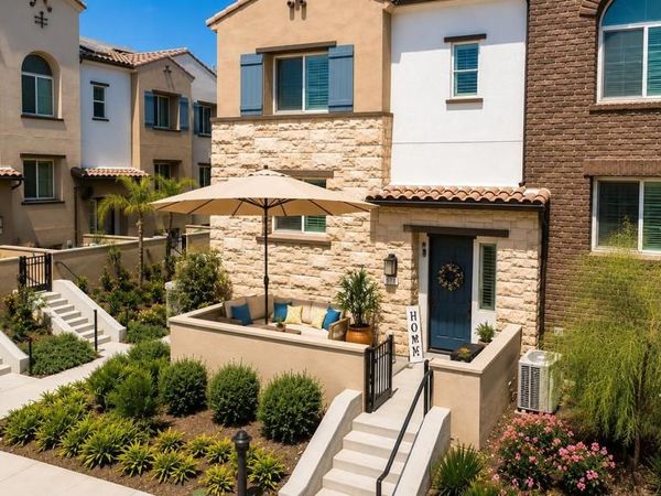 571 Via Chelsea , Camarillo, CA 93012