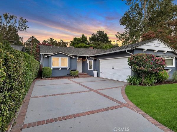 4530 Santa Lucia Drive , Woodland Hills, CA 91364