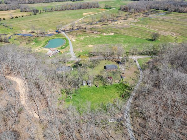 755 Briar Pond Rd , Centerville, TN 37033