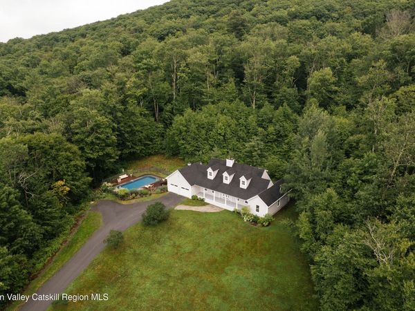 42 Shepherd Hill Circle, Hillsdale, NY 12529