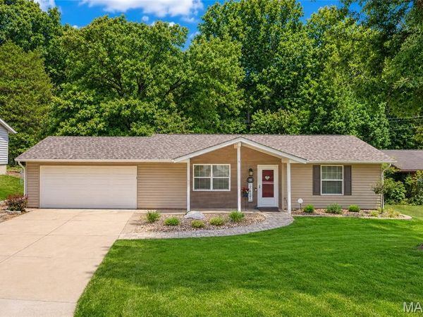 802 Barbara Place , St Charles, MO 63366