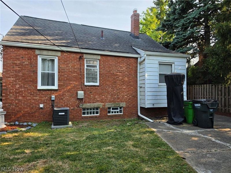 11107 Plymouth Avenue, Garfield Heights, OH 44125 Photo 3