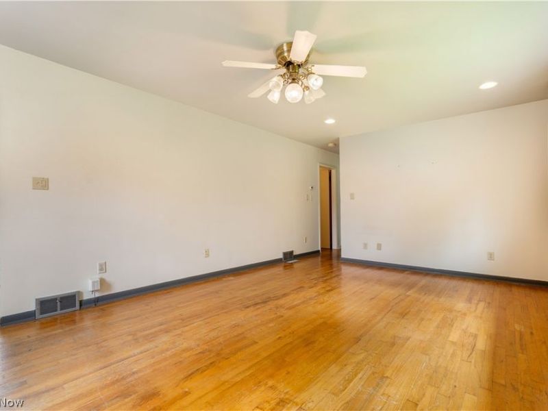 13526 Glenvale Avenue NW, Uniontown, OH 44685 Photo 20