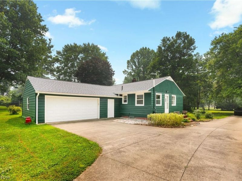 13526 Glenvale Avenue NW, Uniontown, OH 44685 Photo 6