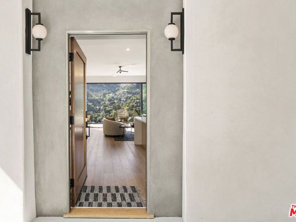 8309 Yucca Trail, Los Angeles, CA 90046