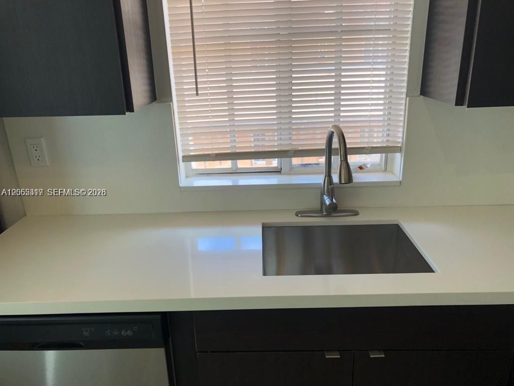 6195 NW 186th St, Unit 403, Hialeah, FL 33015 Photo