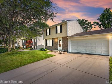 29293 Riveroak Drive, Romulus, MI 48174