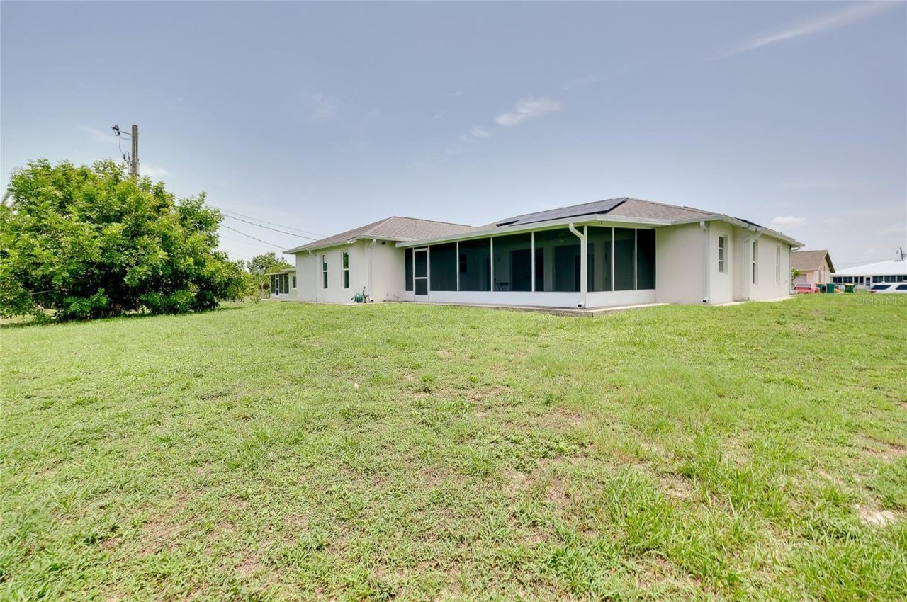 282 Warwick Street Nw, Port Charlotte, FL 33952 Photo