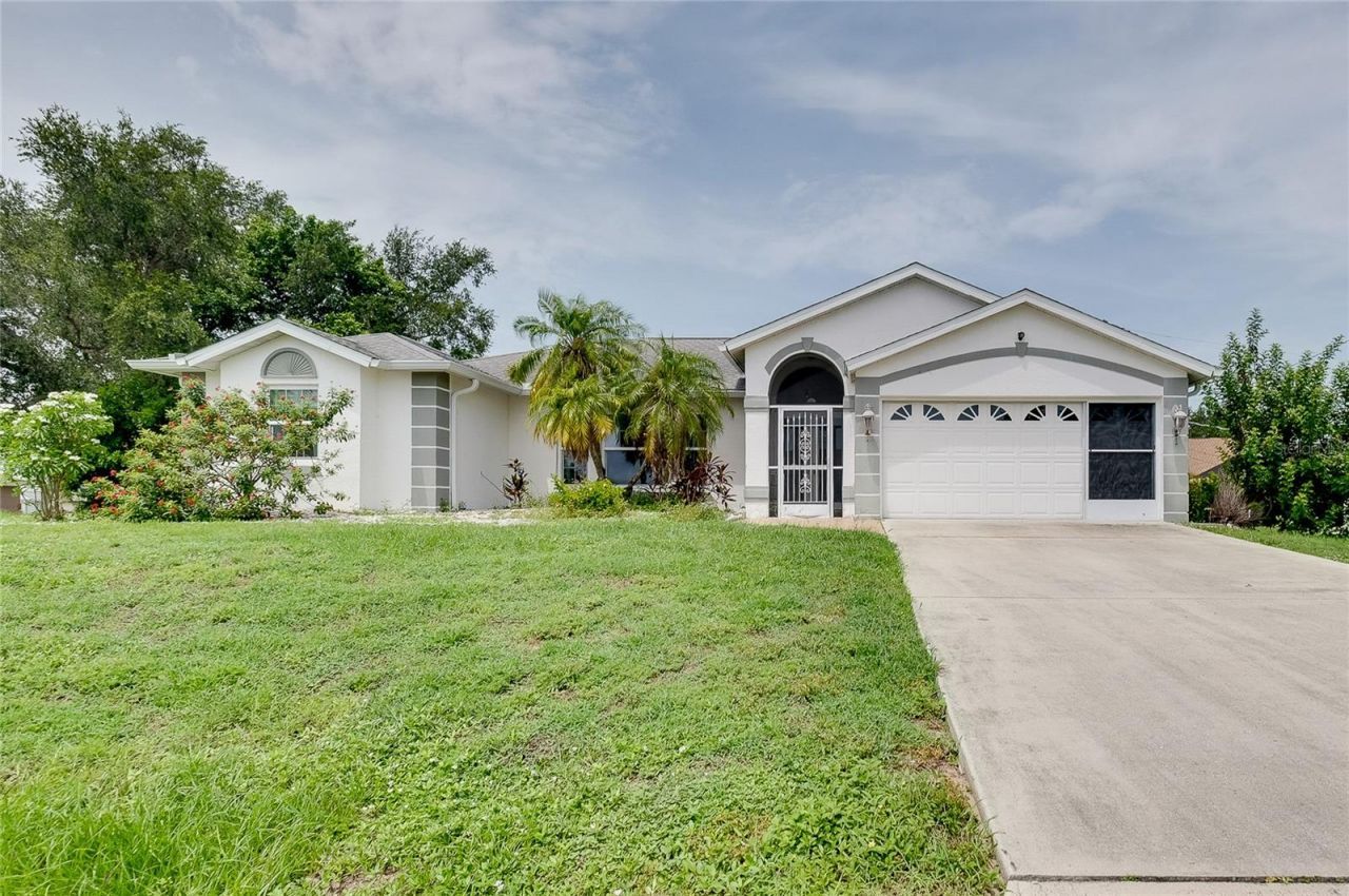 282 Warwick Street Nw, Port Charlotte, FL 33952 Photo