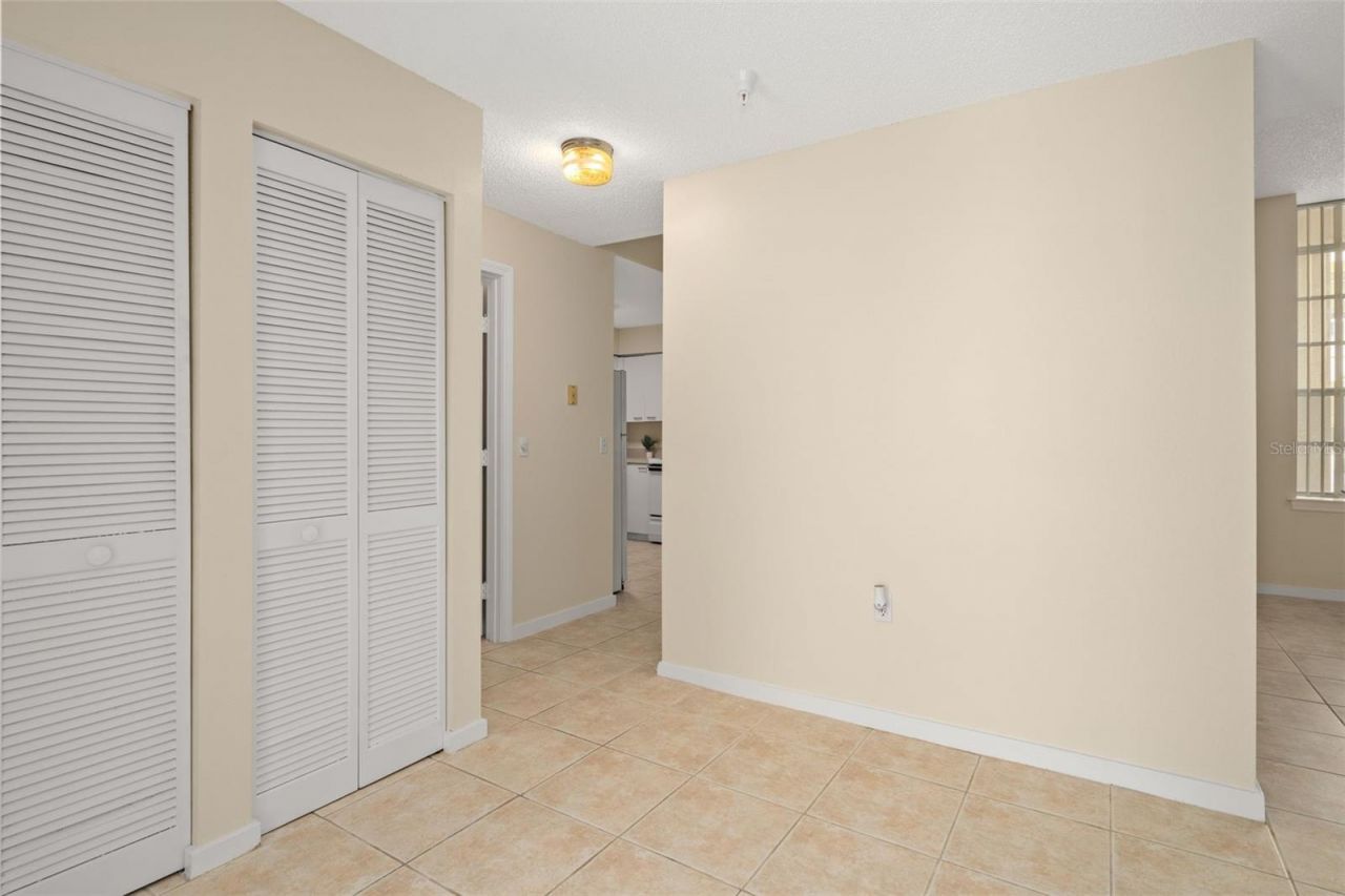 701 Mirror Lake Drive N, Unit 102, Saint Petersburg, FL 33701 Photo