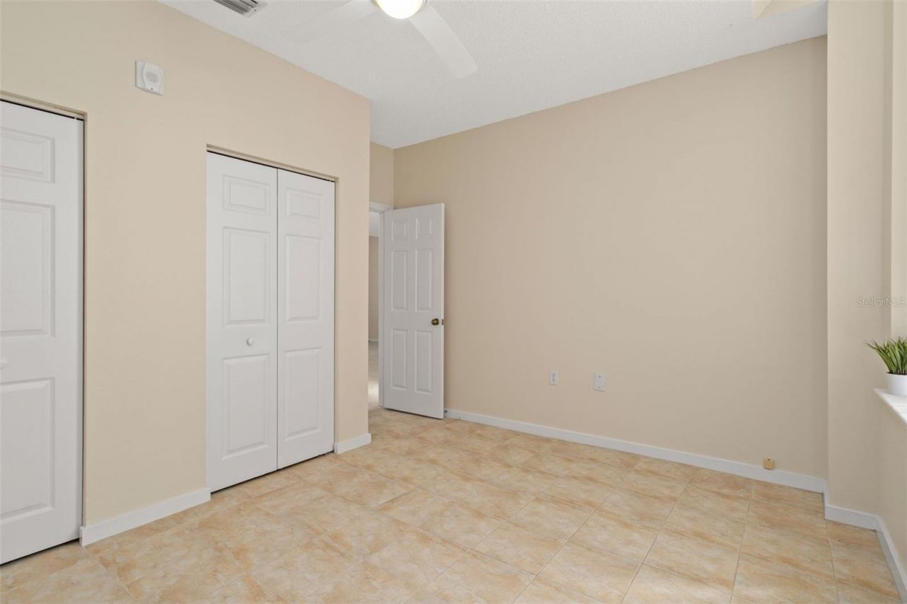 701 Mirror Lake Drive N, Unit 102, Saint Petersburg, FL 33701 Photo