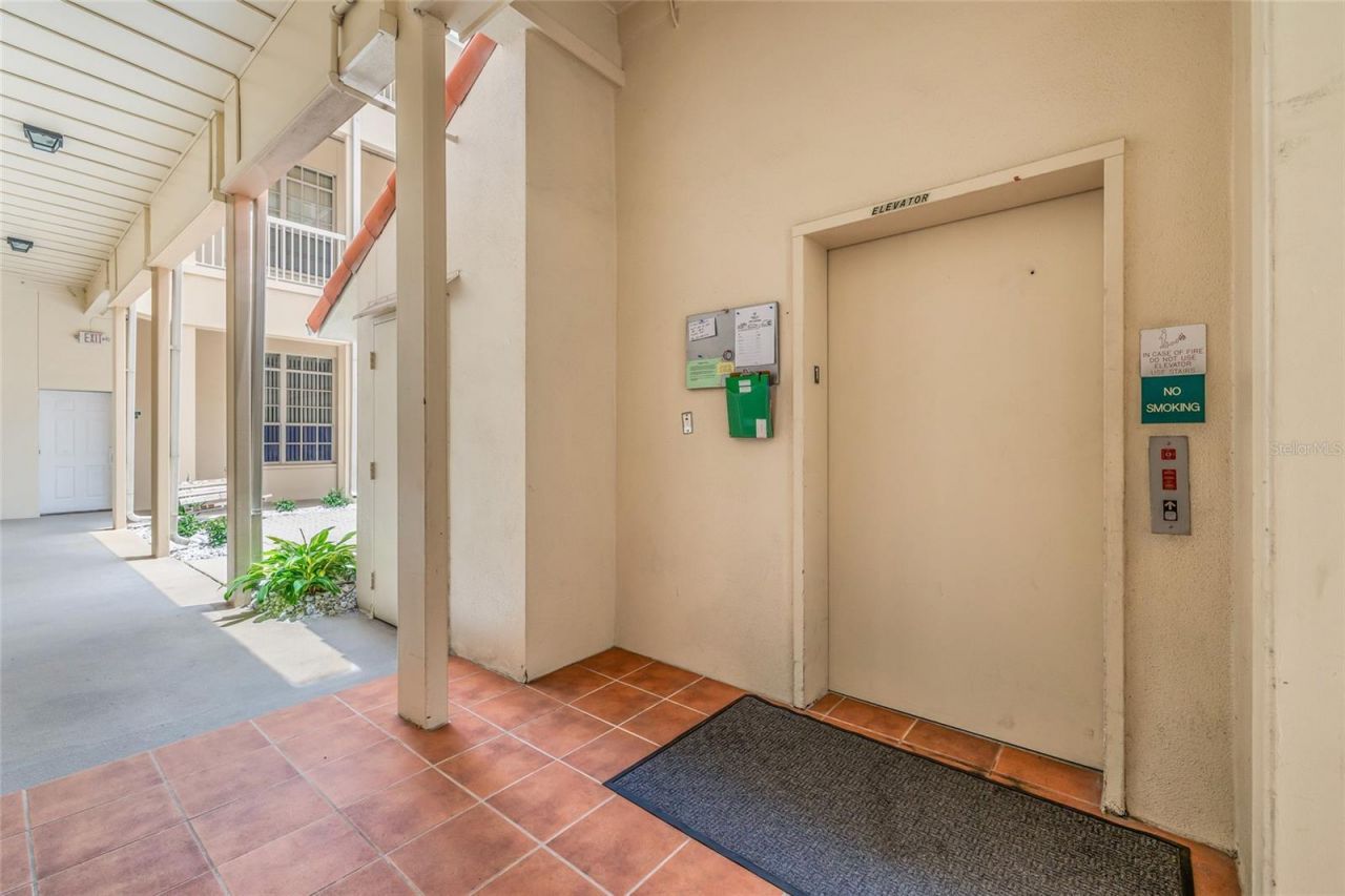 701 Mirror Lake Drive N, Unit 102, Saint Petersburg, FL 33701 Photo