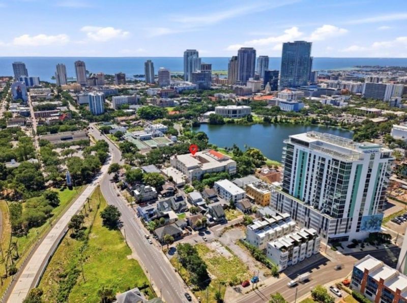 701 Mirror Lake Drive N, Unit 102, Saint Petersburg, FL 33701 Photo