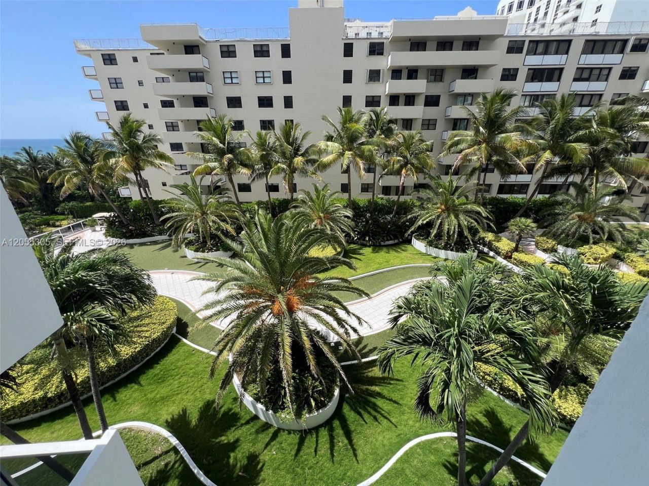 100 Lincoln Rd, Unit 634, Miami Beach, FL 33139 Photo