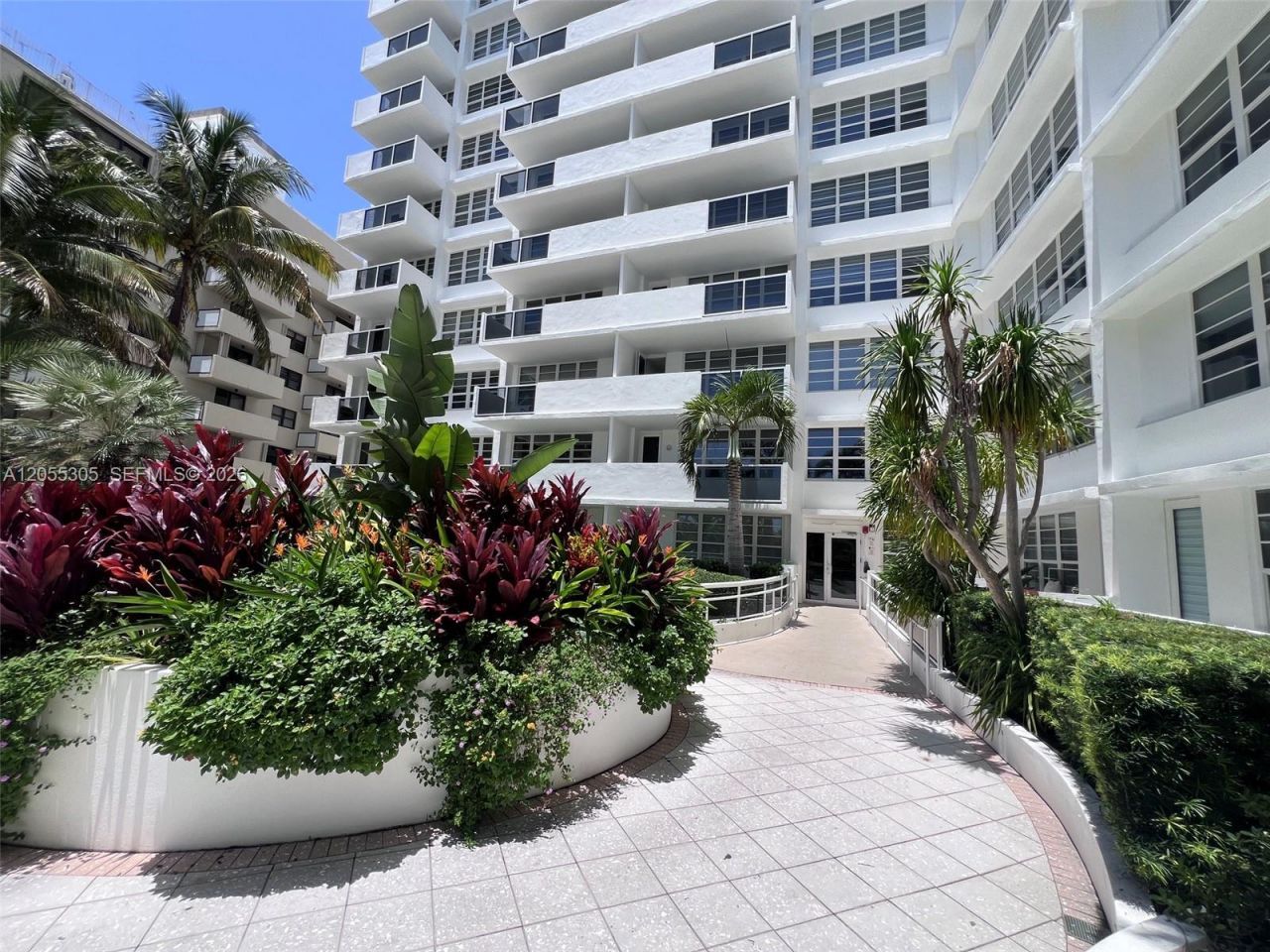 100 Lincoln Rd, Unit 634, Miami Beach, FL 33139 Photo