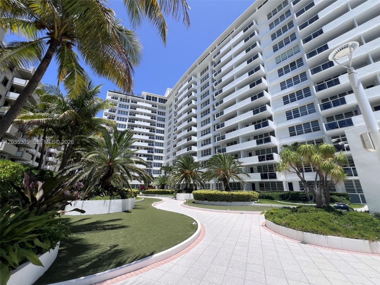 100 Lincoln Rd, Unit 634, Miami Beach, FL 33139 Photo