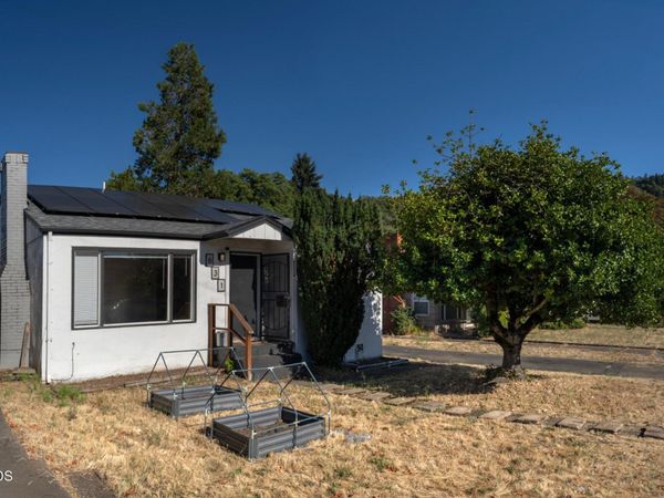 631 W Union Street, Roseburg, OR 97471