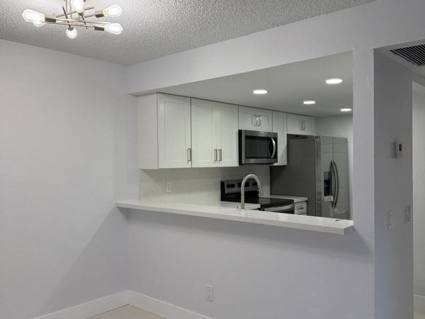 1041 NW 124TH Avenue, Unit 1041, Pembroke Pines, FL 33026