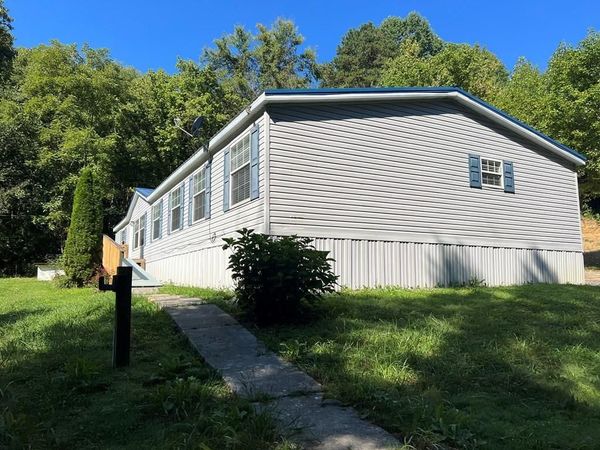 1611 Deerwood Road, Newport, TN 37821