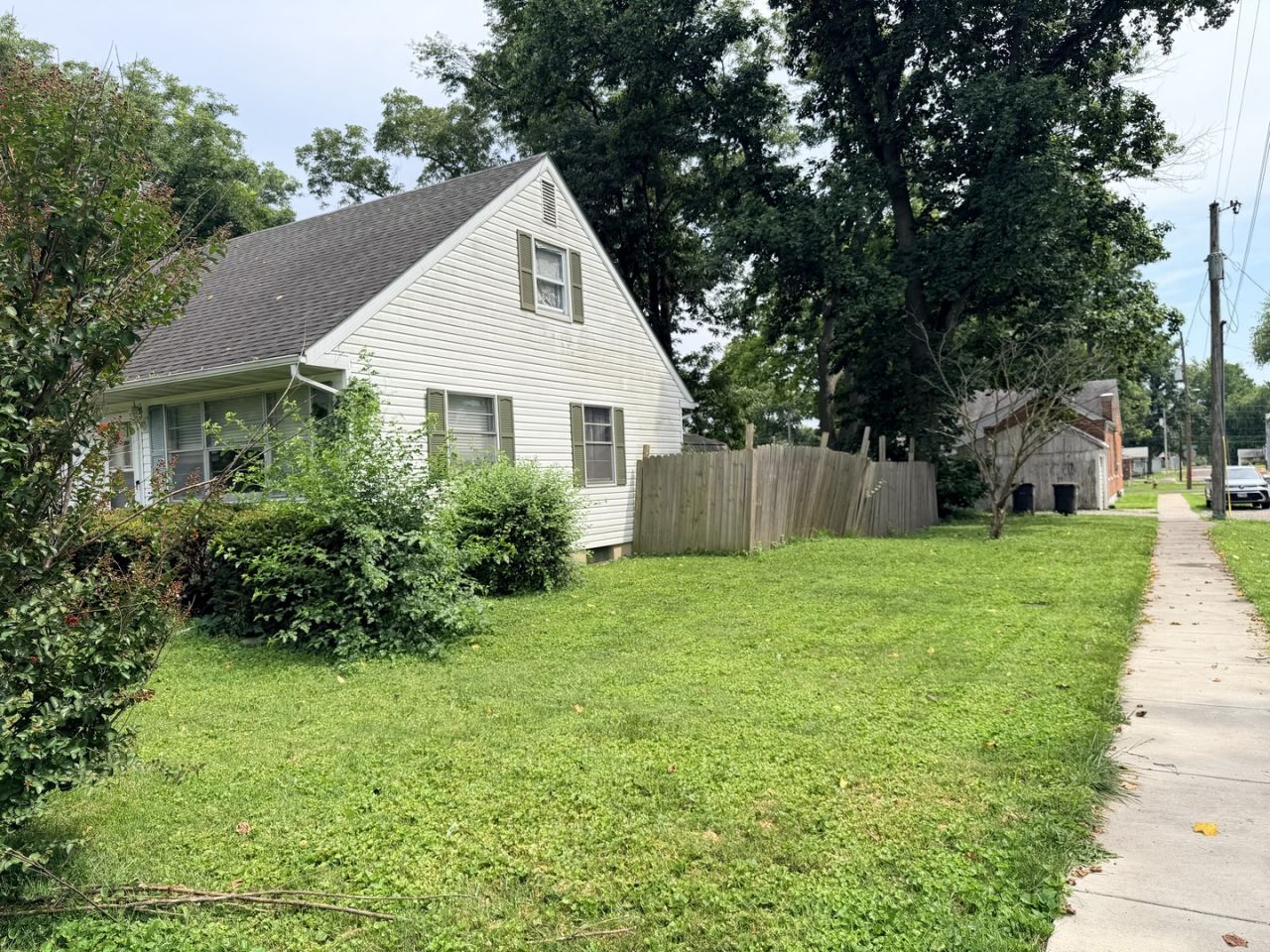 602 E Green Street , Mascoutah, IL 62258
