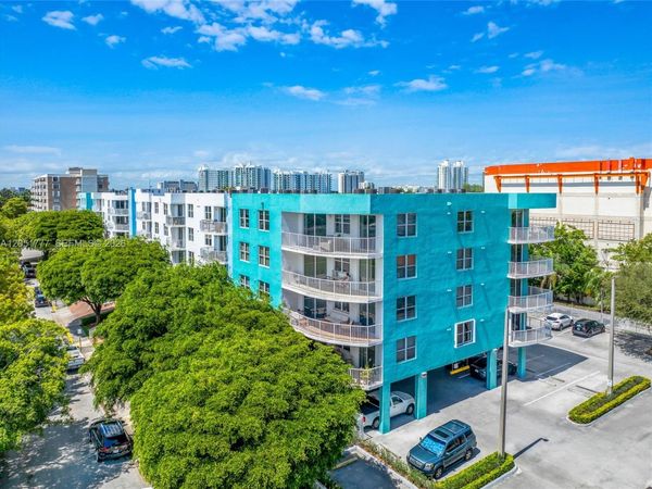 1555 N Treasure Dr , Unit 207, North Bay Village, FL 33141