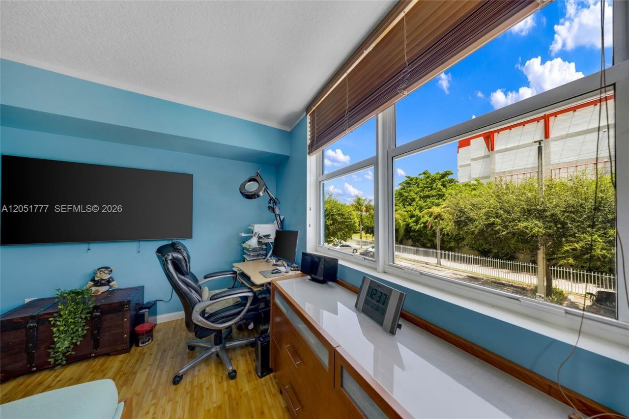 1555 N Treasure Dr , Unit 207, North Bay Village, FL 33141 Photo