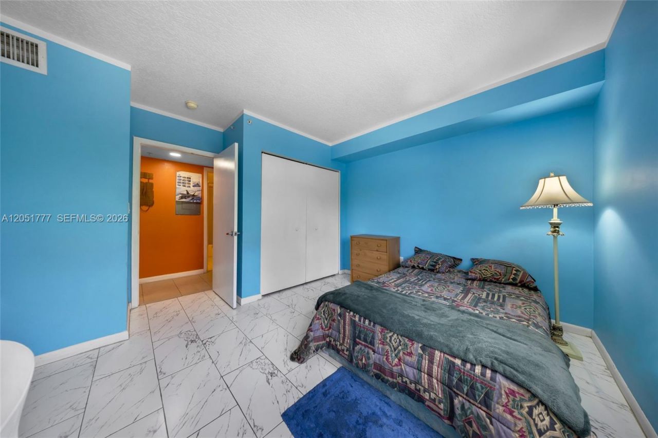 1555 N Treasure Dr , Unit 207, North Bay Village, FL 33141 Photo