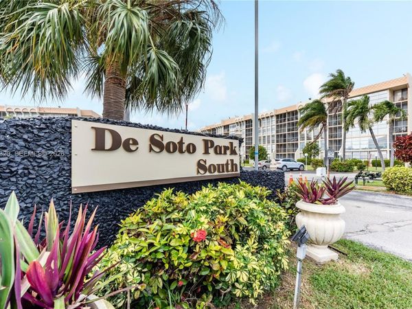 601 Three Islands Blvd , Unit 112, Hallandale Beach, FL 33009