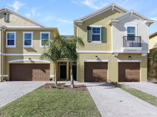 9818 RED EAGLE DRIVE , ORLANDO, FL 32825