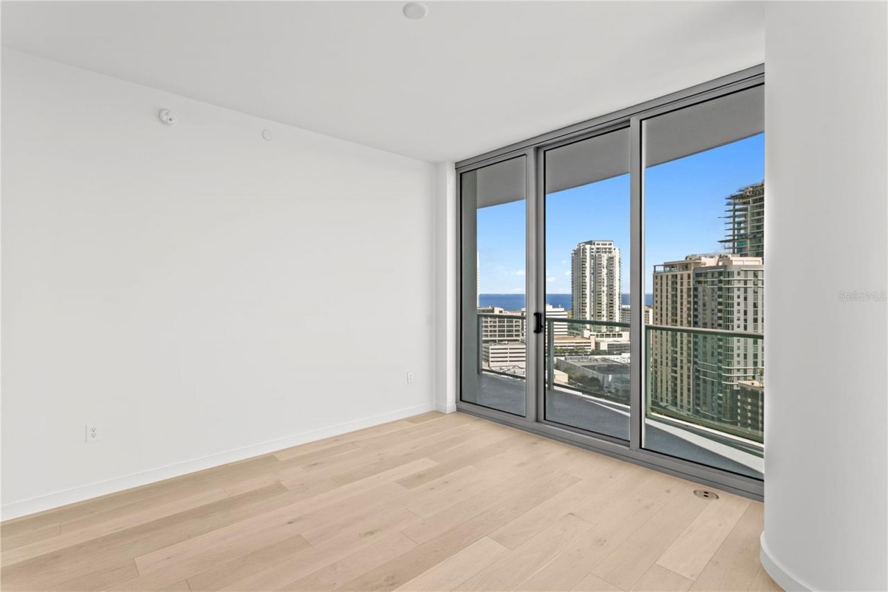 400 Central Avenue, Unit 1801, Saint Petersburg, FL 33701 Photo