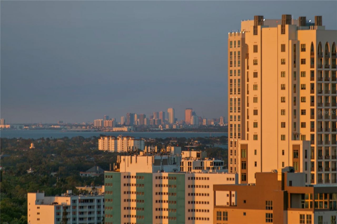 400 Central Avenue, Unit 1801, Saint Petersburg, FL 33701 Photo