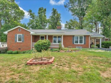 1544 Newton Circle, Bedford, VA 24523