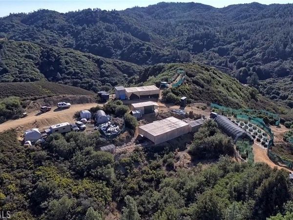 12940 Adobe Creek, Hopland, CA 95449
