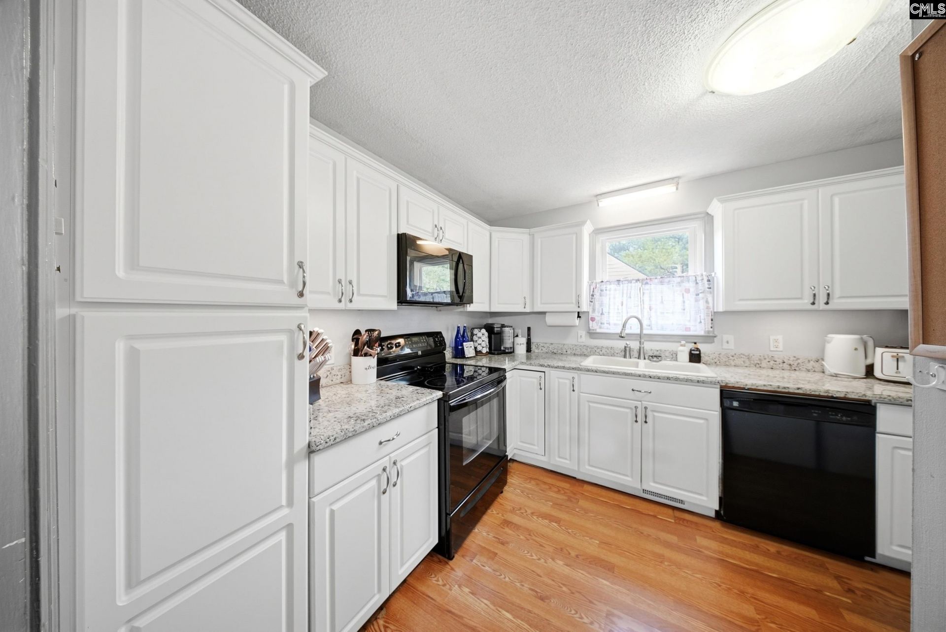 306 Lord Howe Road Photo 14