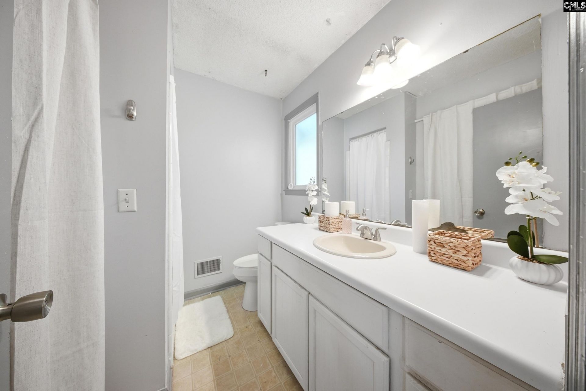 306 Lord Howe Road Photo 20