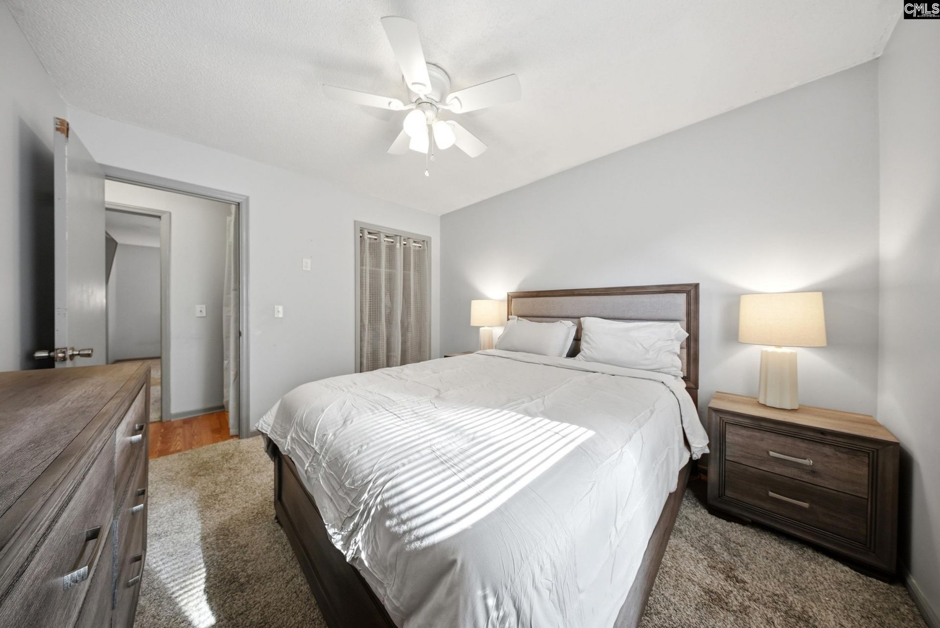 306 Lord Howe Road Photo 23