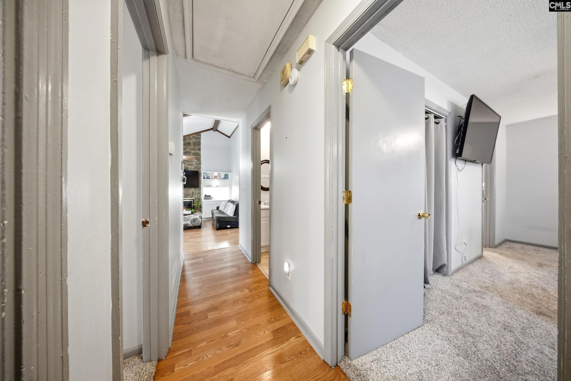 306 Lord Howe Road Photo 24