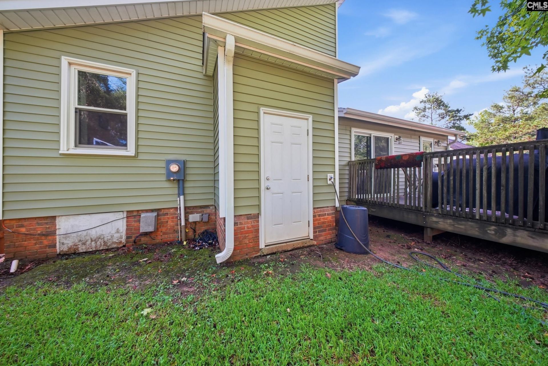 306 Lord Howe Road Photo 35