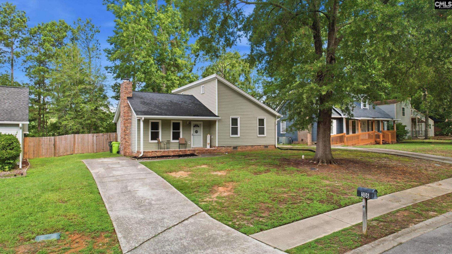 306 Lord Howe Road Photo 36