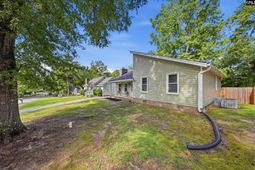 306 Lord Howe Road photo 4
