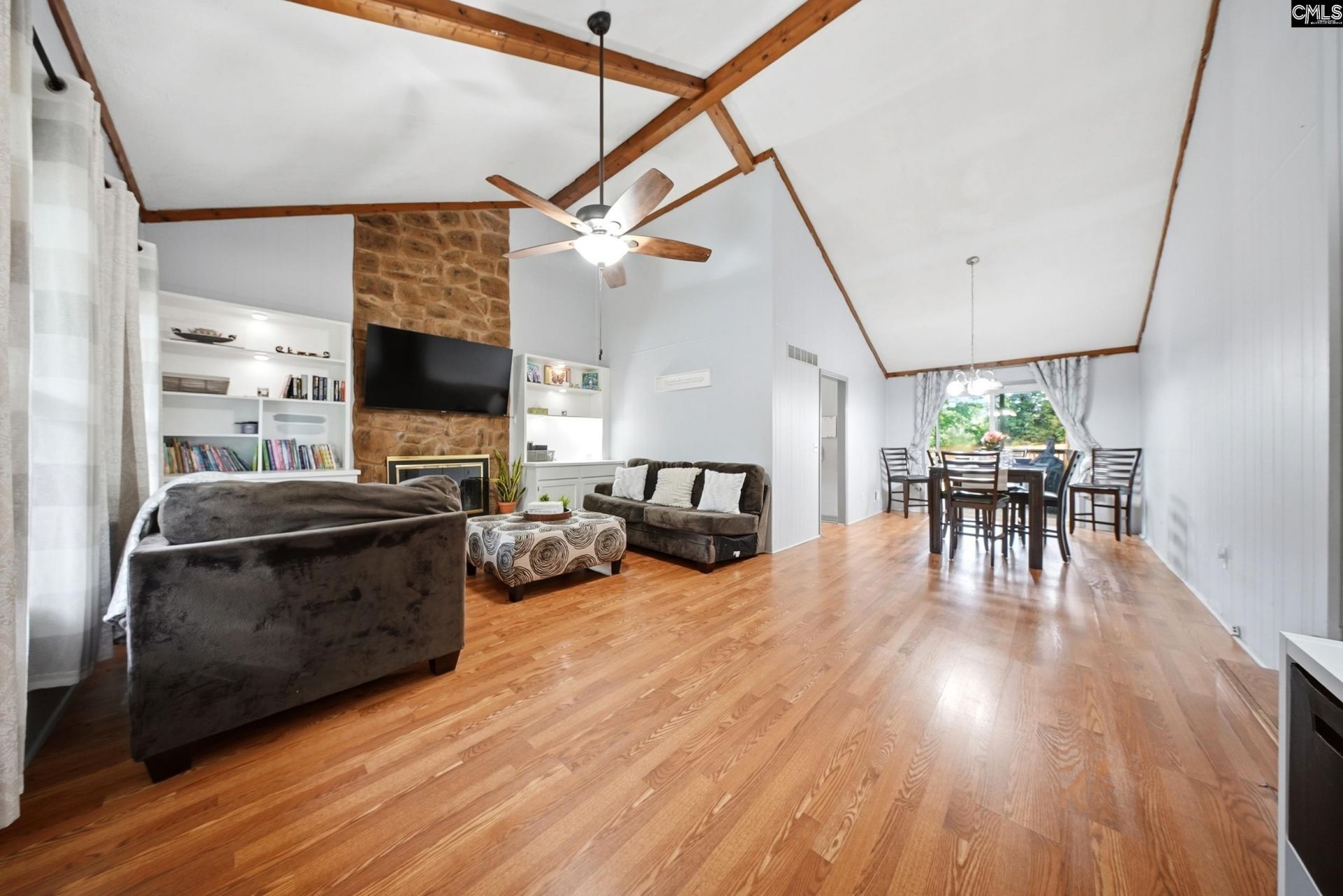 306 Lord Howe Road Photo 7