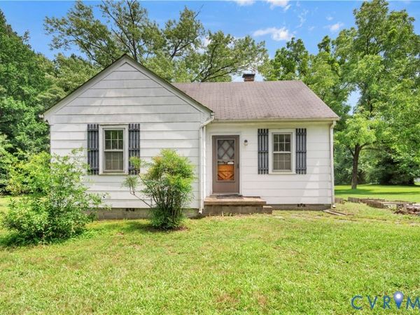 5711 Middle Road , Prince George, VA 23875