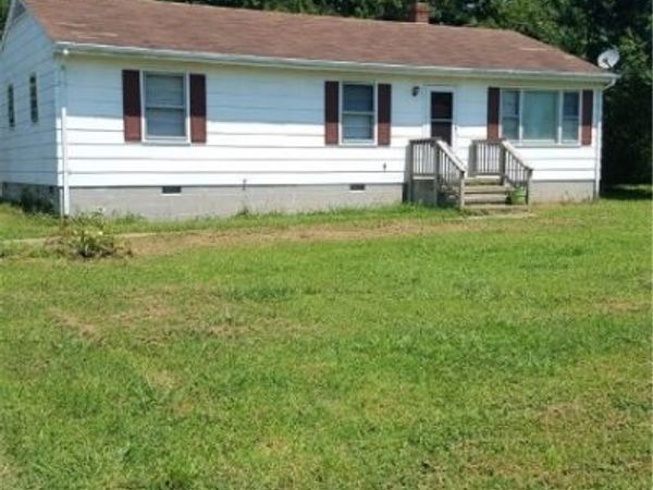 5286 Lewis B Puller Memorial Highway , Shacklefords, VA 23156