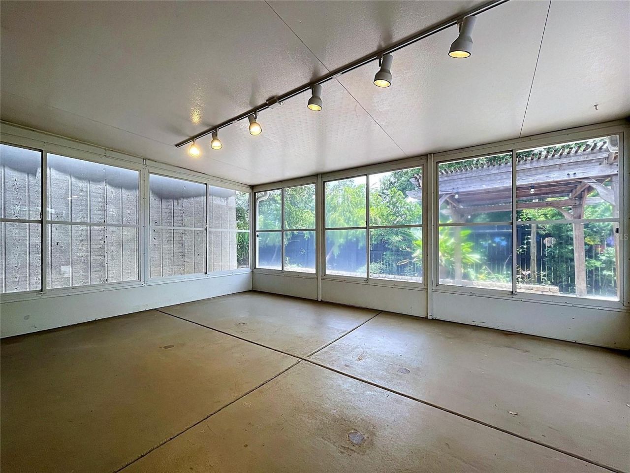 11109 Bramblebrush Street, Tampa, FL 33624 Photo