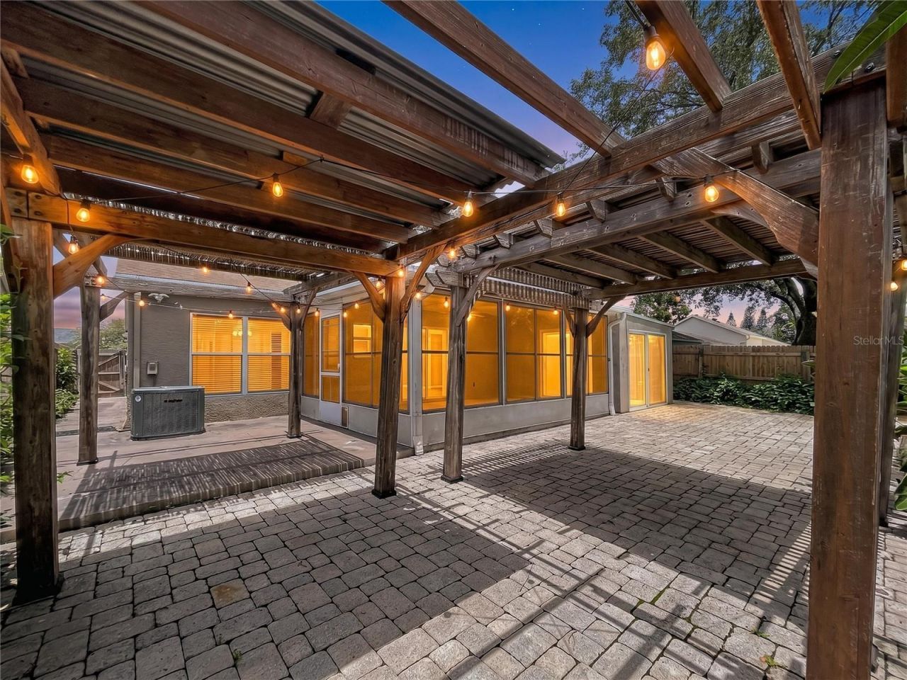 11109 Bramblebrush Street, Tampa, FL 33624 Photo