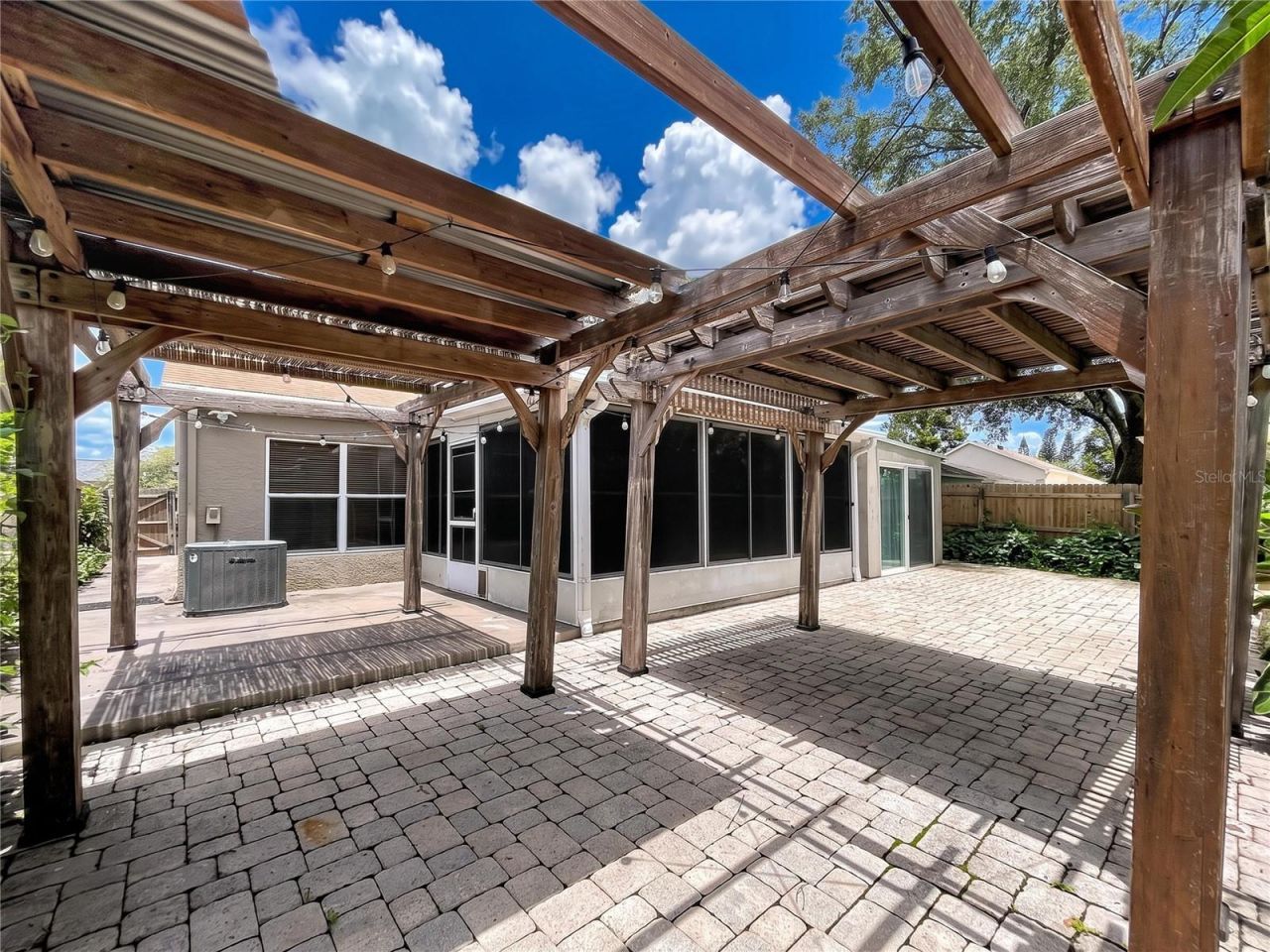 11109 Bramblebrush Street, Tampa, FL 33624 Photo