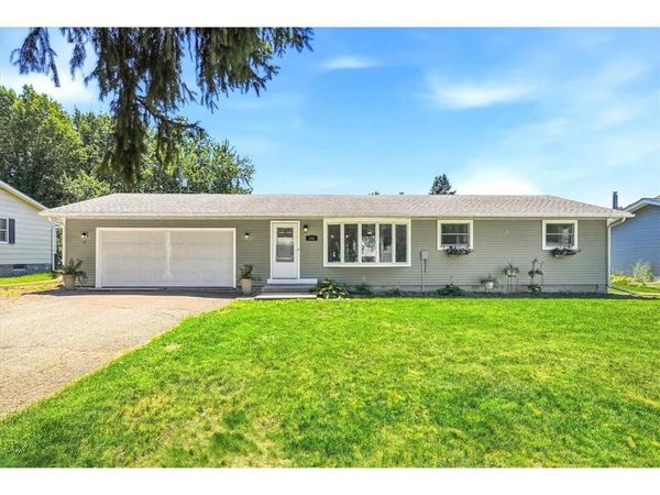 204 W Pine Street, Roberts, WI 54023